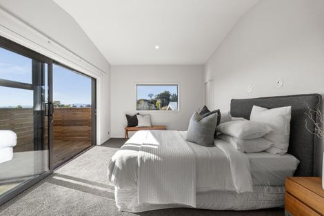 Photo of property in 14 Te Mata Peak Road, Havelock North, 4130