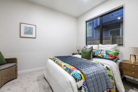 Photo of property in 22 Thomas Rielly Avenue, Hobsonville, Auckland, 0616