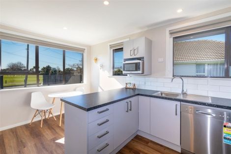 Photo of property in 24 Paddington Street, Northcote, Christchurch, 8052