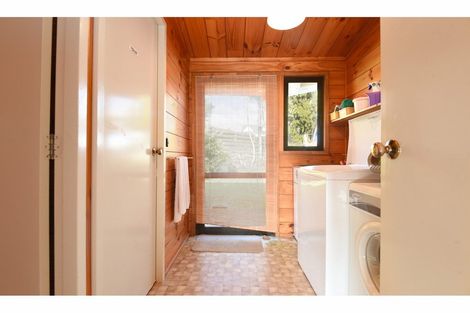 Photo of property in 14 Mark Place, Lynmore, Rotorua, 3010