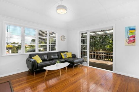 Photo of property in 28 Oban Road, Westmere, Auckland, 1022