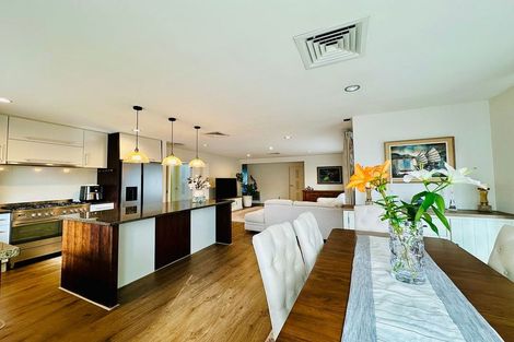 Photo of property in 5 Catlins Place, Fairview Heights, Auckland, 0632