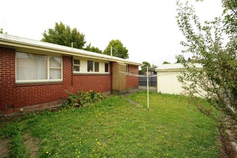 Photo of property in 4 Lochee Road, Upper Riccarton, Christchurch, 8041