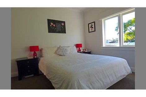 Photo of property in 30 Kitchener Road, Sandringham, Auckland, 1025