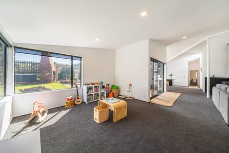 Photo of property in 20 Coroglen Rise, Pukerua Bay, 5026