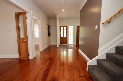 Photo of property in 25a Grand View Road, Remuera, Auckland, 1050
