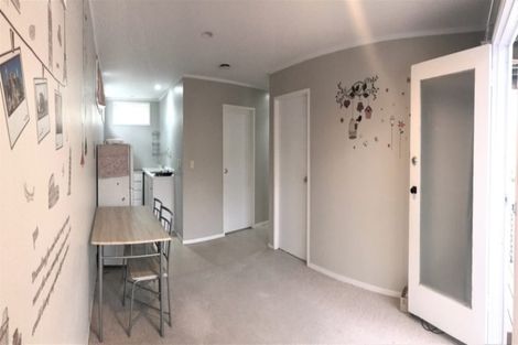 Photo of property in 2/20 Beaudine Avenue, Glenfield, Auckland, 0629