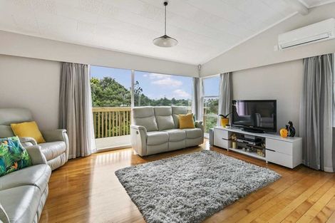 Photo of property in 1/8 Kororo Street, Northcote, Auckland, 0627