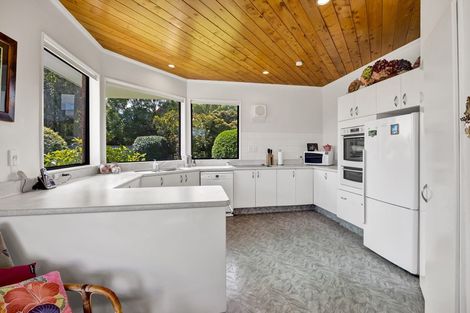 Photo of property in 23 Veale Road, Frankleigh Park, New Plymouth, 4310