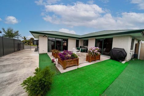 Photo of property in 7 Gregory Grove, Clive, 4102