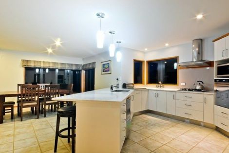 Photo of property in 8 Castlewold Place, Huntington, Hamilton, 3210