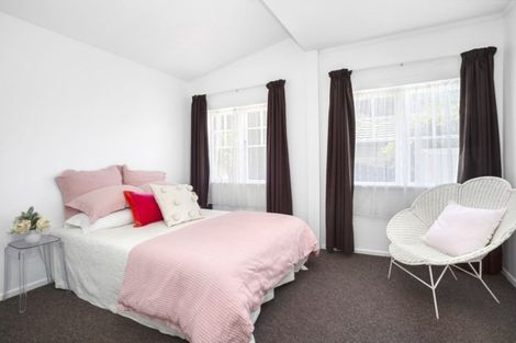 Photo of property in 20 Pinnacle Street, Seatoun, Wellington, 6022