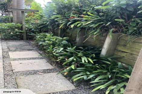 Photo of property in 3/4a Corrella Road, Belmont, Auckland, 0622