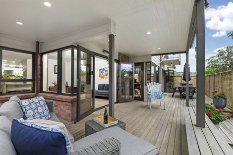 Photo of property in 9a Huntly Road, Campbells Bay, Auckland, 0630