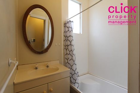 Photo of property in 233 Ravensbourne Road, Ravensbourne, Dunedin, 9022