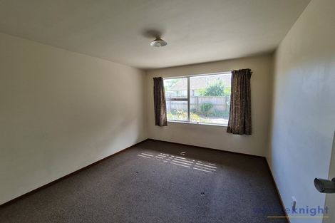 Photo of property in 2/7 Division Street, Riccarton, Christchurch, 8041