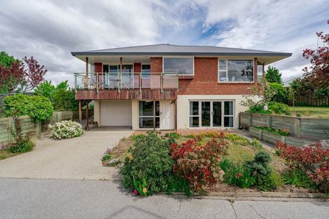 Photo of property in 16 Waenga Drive, Cromwell, 9310