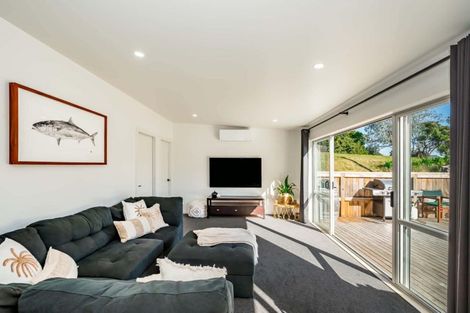 Photo of property in 7 Martin Road, Paraparaumu Beach, Paraparaumu, 5032