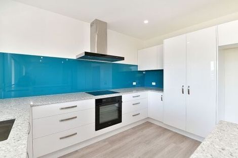 Photo of property in 35a Gledstane Road, Stanmore Bay, Whangaparaoa, 0932