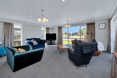 Photo of property in 4 Lanyard Place, One Tree Point, 0118