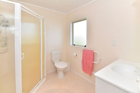Photo of property in 37 Pacific Parade, Army Bay, Whangaparaoa, 0930