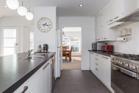 Photo of property in 10 Pembroke Street, Taradale, Napier, 4112