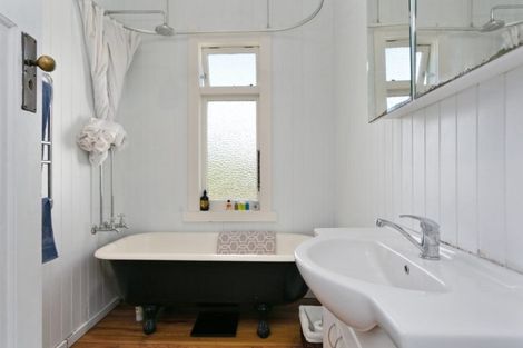 Photo of property in 104 Arnold Street, Leamington, Cambridge, 3432