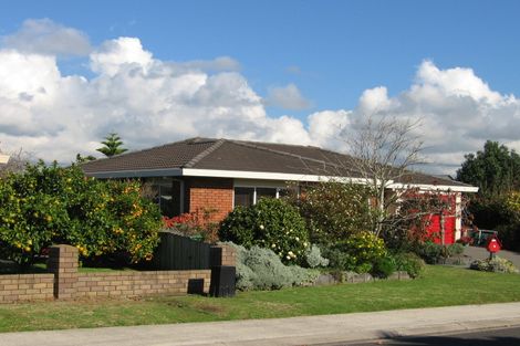 Photo of property in 81 Maygrove Drive, Orewa, 0931