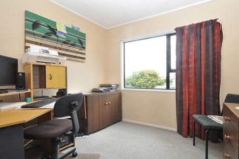Photo of property in 4 Southview Place, Wattle Downs, Auckland, 2102