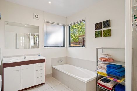 Photo of property in 57 Rob Roy Lane, Wanaka, 9305