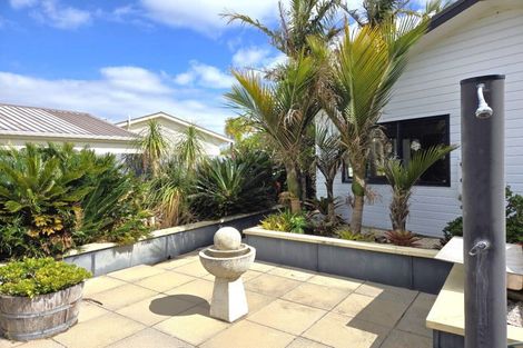 Photo of property in 138 Waimaire Avenue, Matarangi, Whitianga, 3592