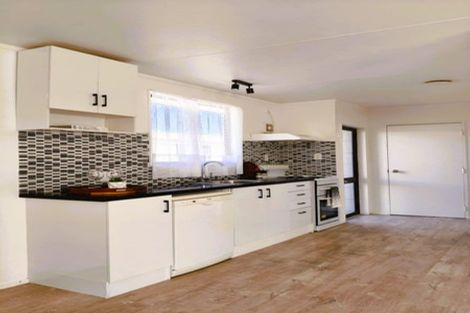 Photo of property in 4 Langdon Lane, Melville, Hamilton, 3206