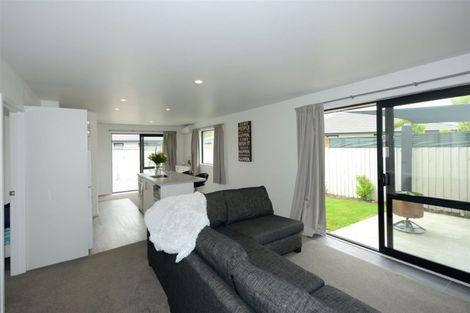 Photo of property in 174a Bowhill Road, New Brighton, Christchurch, 8083