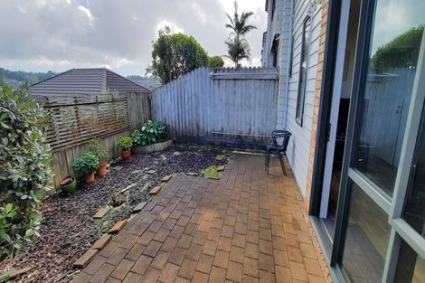 Photo of property in 22/22 Northcross Drive, Oteha, Auckland, 0632