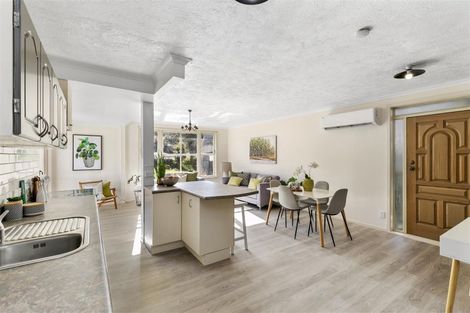 Photo of property in 14 Hanson Grove, Stokes Valley, Lower Hutt, 5019