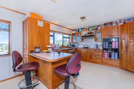 Photo of property in 178 Sturges Road, Henderson, Auckland, 0612