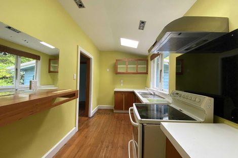 Photo of property in 1 Menlo Terrace, Mount Pleasant, Christchurch, 8081