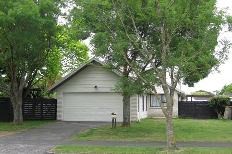 Photo of property in 20 Walter Strevens Drive, Conifer Grove, Takanini, 2112