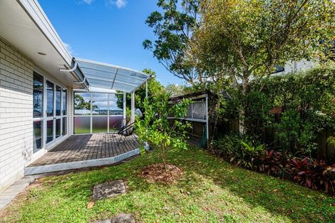 Photo of property in 42 Sunhill Road, Sunnyvale, Auckland, 0612