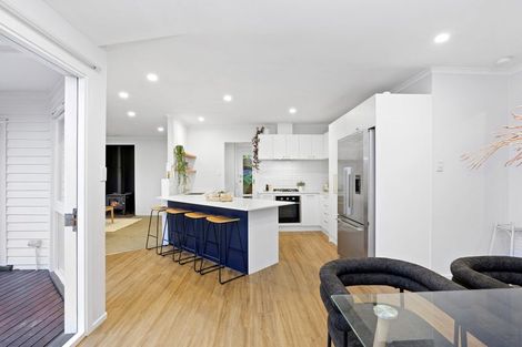 Photo of property in 221 Weston Road, St Albans, Christchurch, 8052