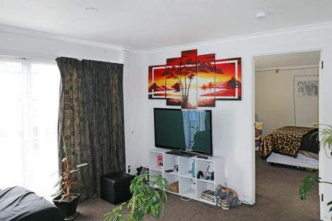 Photo of property in 83 Molesworth Street, Taita, Lower Hutt, 5011