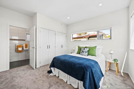 Photo of property in 2 Lakshmi Place, Khandallah, Wellington, 6035