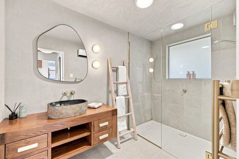 Photo of property in 1/25 Wilsons Road, Saint Martins, Christchurch, 8022