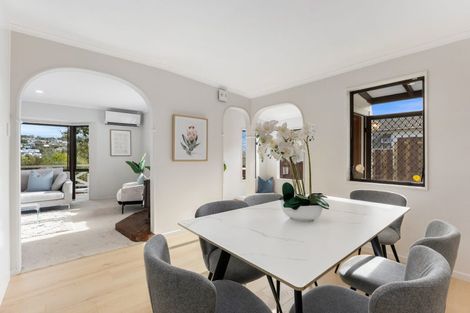 Photo of property in 1/12 Shanaway Rise, Hillcrest, Auckland, 0627