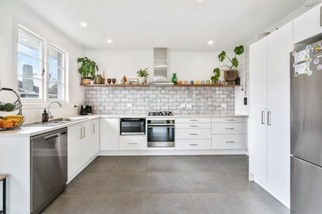 Photo of property in 10 Puriri Street, Te Kamo, Whangarei, 0112