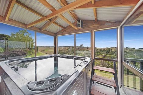 Photo of property in 1124 Awhitu Road, Pollok, Waiuku, 2683