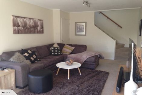 Photo of property in 4/56 Youngs Road, Papakura, 2110