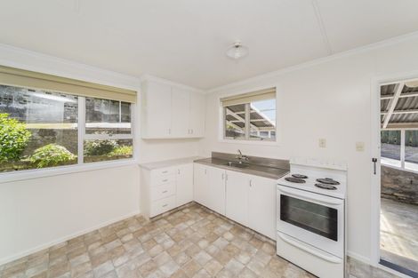 Photo of property in 36 Cumberland Street, Merrilands, New Plymouth, 4312
