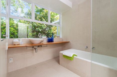 Photo of property in 24 Aotea Road, Glen Eden, Auckland, 0602