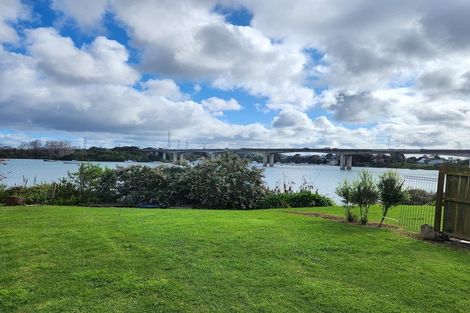 Photo of property in 43 Millen Avenue, Pakuranga, Auckland, 2010